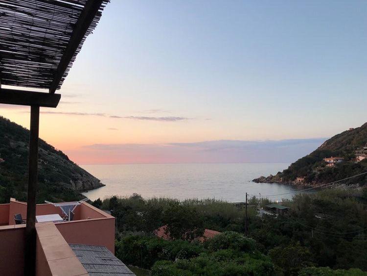 Appartamento A Due Passi Dal Mare Nisporto Exterior photo